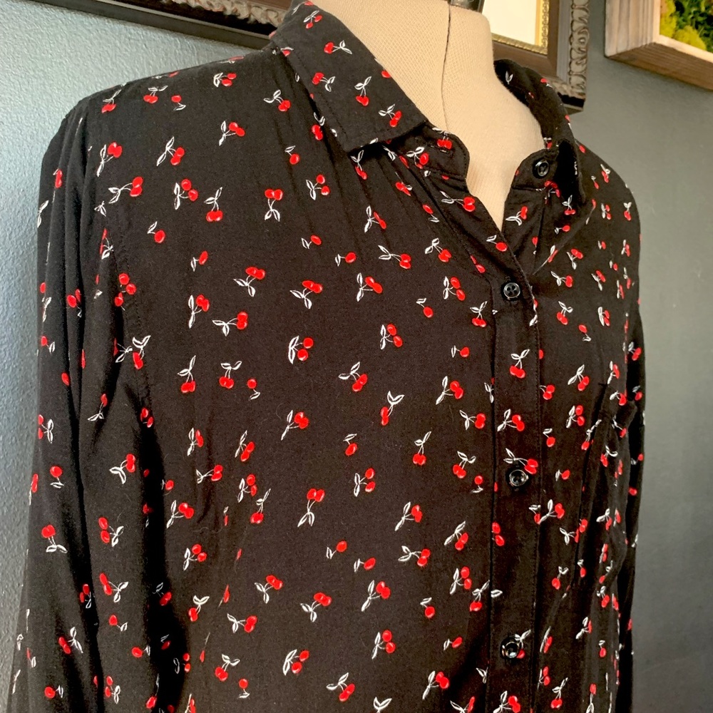 🍒Cherry Rails Button Down🍒